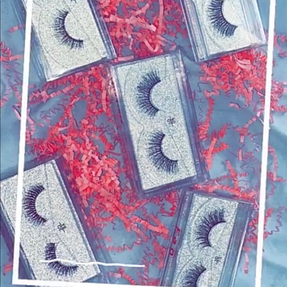 3D Lashes - Picture 2 of 7